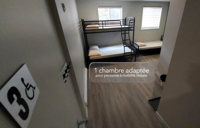 Auberge, chambre #3 - entrée (mod2) (+caption)